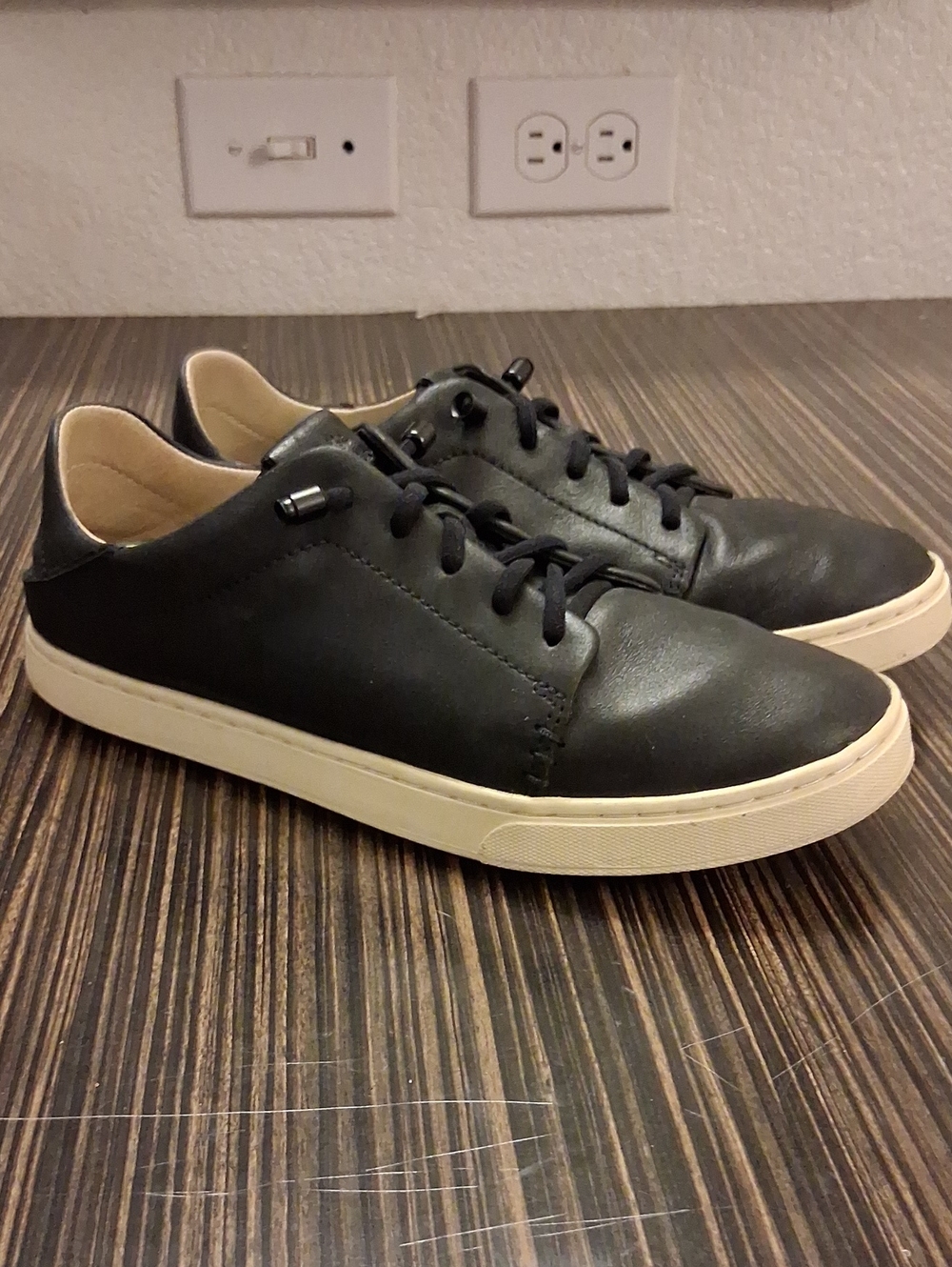 Olukai Pehuea Li Womens Shoes Size.7